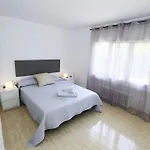 וילה Adelfa