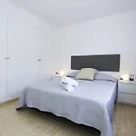 Adelfa * סאלו